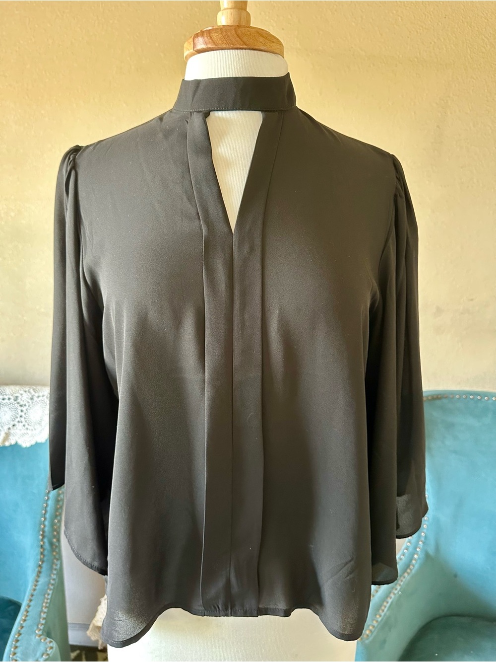 Charlotte Russe Black High-Neck Split V Blouse 3/4 Sleeve